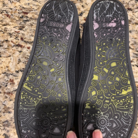 BOBS by Skechers Black and Gold Sneakers Size 9 New - Picture 4 of 4